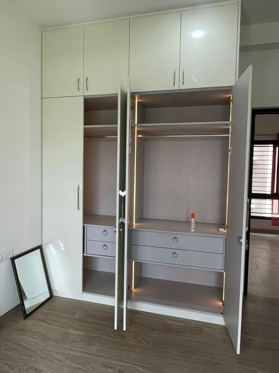 Wardrobe 6